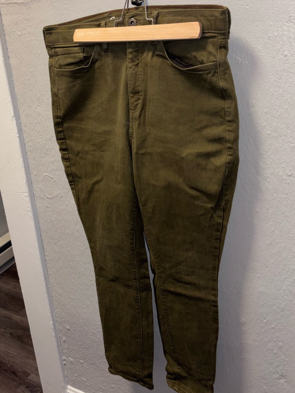 Eddie Bauer Olive Green Skinny High-Rise Pants